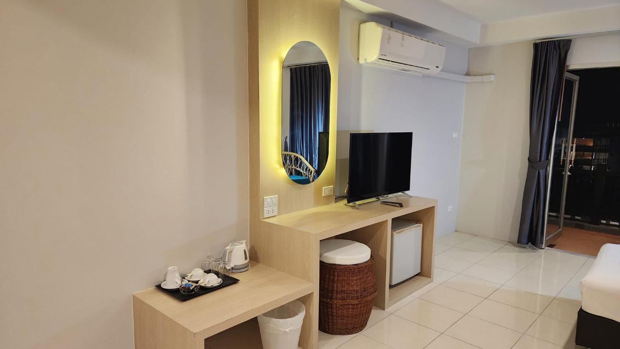 Irest Ao Nang Hostel Exterior photo