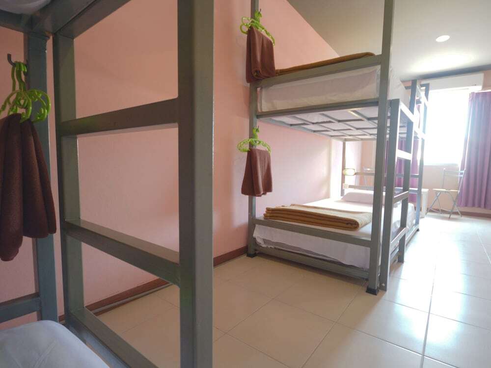 Irest Ao Nang Hostel Exterior photo